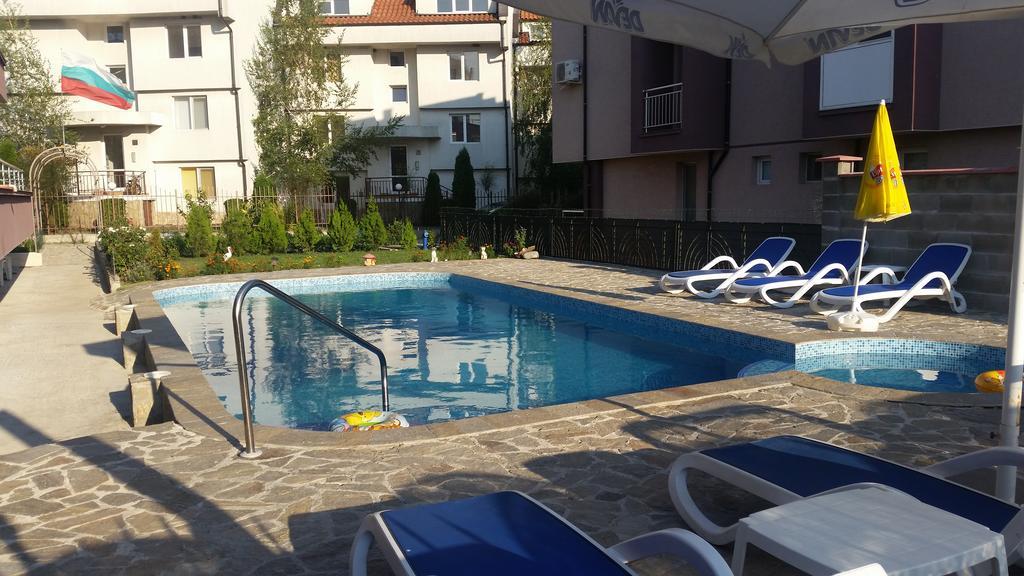 Dimitrov Apartments Μπουργκάς Εξωτερικό φωτογραφία