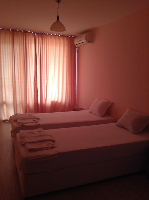 Dimitrov Apartments Μπουργκάς Εξωτερικό φωτογραφία